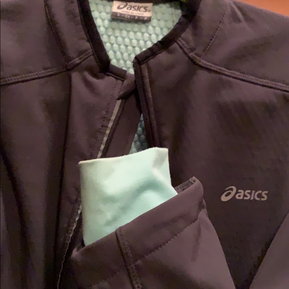 ASICS jacket - Picture 5 of 9